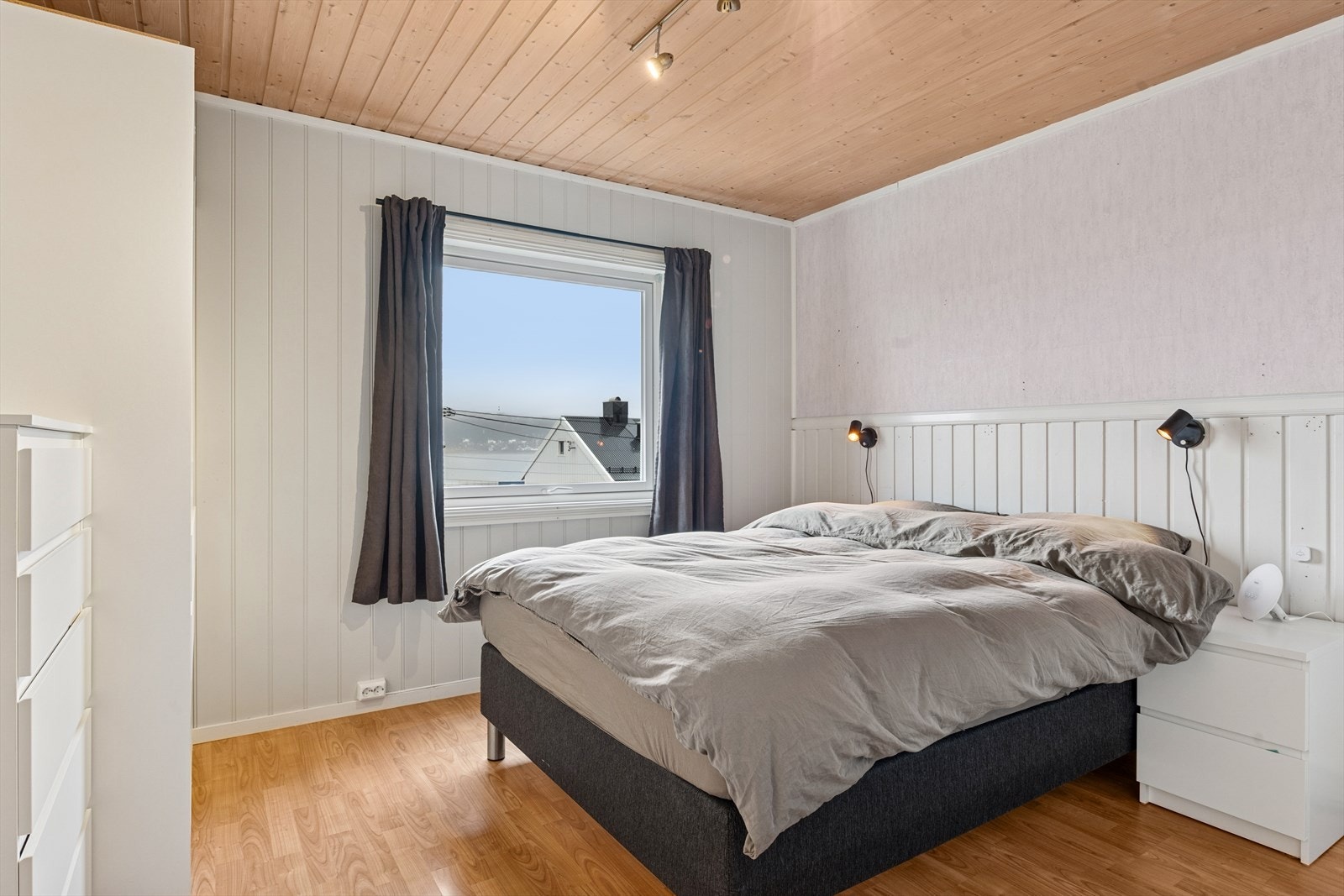 Soverom III 1.etasje. Galleribilde