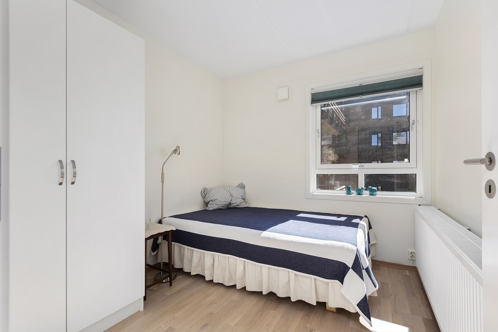 Leiligheten har 2 romslige soverom. Galleribilde