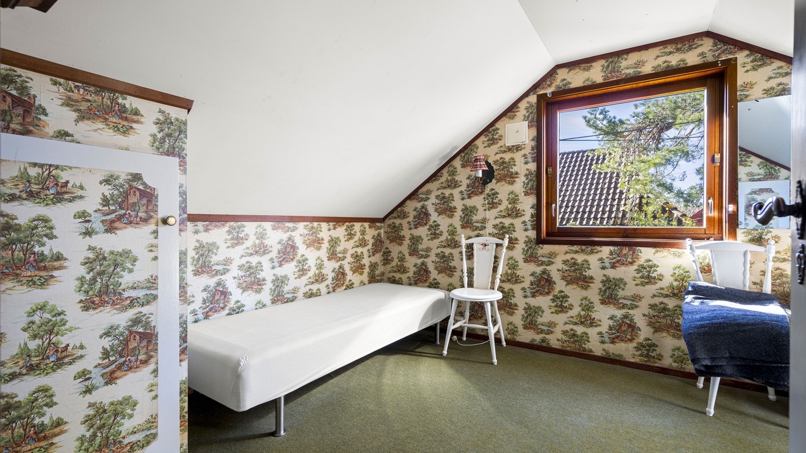 Soverom i hoveddel Galleribilde