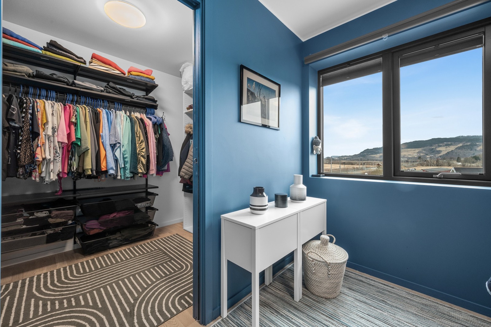 Hovedsoverommet er tilknyttet walk- in closet på 5,5m². Galleribilde