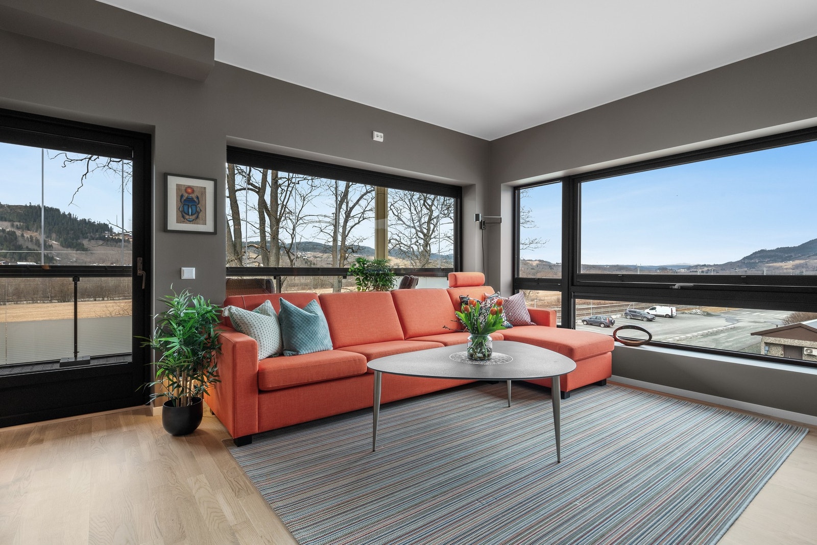 Flott 3/4- roms selveierleilighet med sentral beliggenhet på Ler. Galleribilde