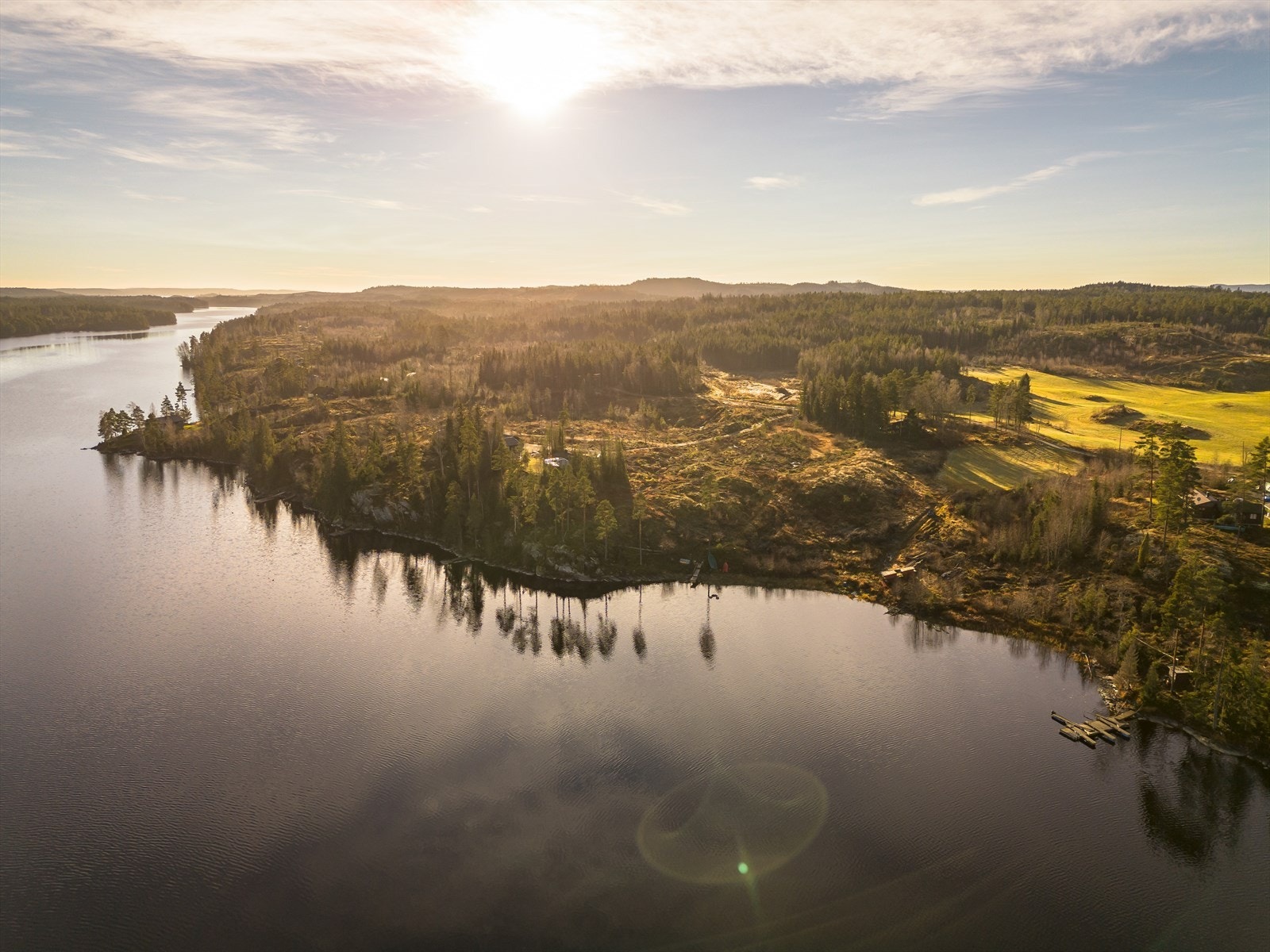 Marcus Egeland har gleden av å presentere 35 attraktive hyttetomter med mulighet for båtplass og idyllisk beliggenhet i Marker kommune. Galleribilde