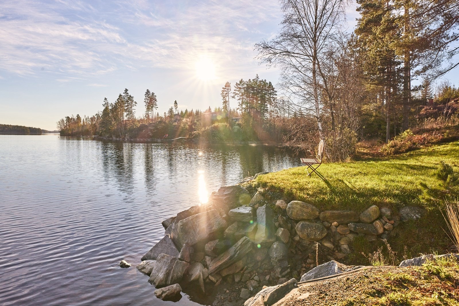Her får du tilgang til et flott friluftsliv med muligheter for båtliv, fiske og andre utendørsaktiviteter året rundt. Galleribilde