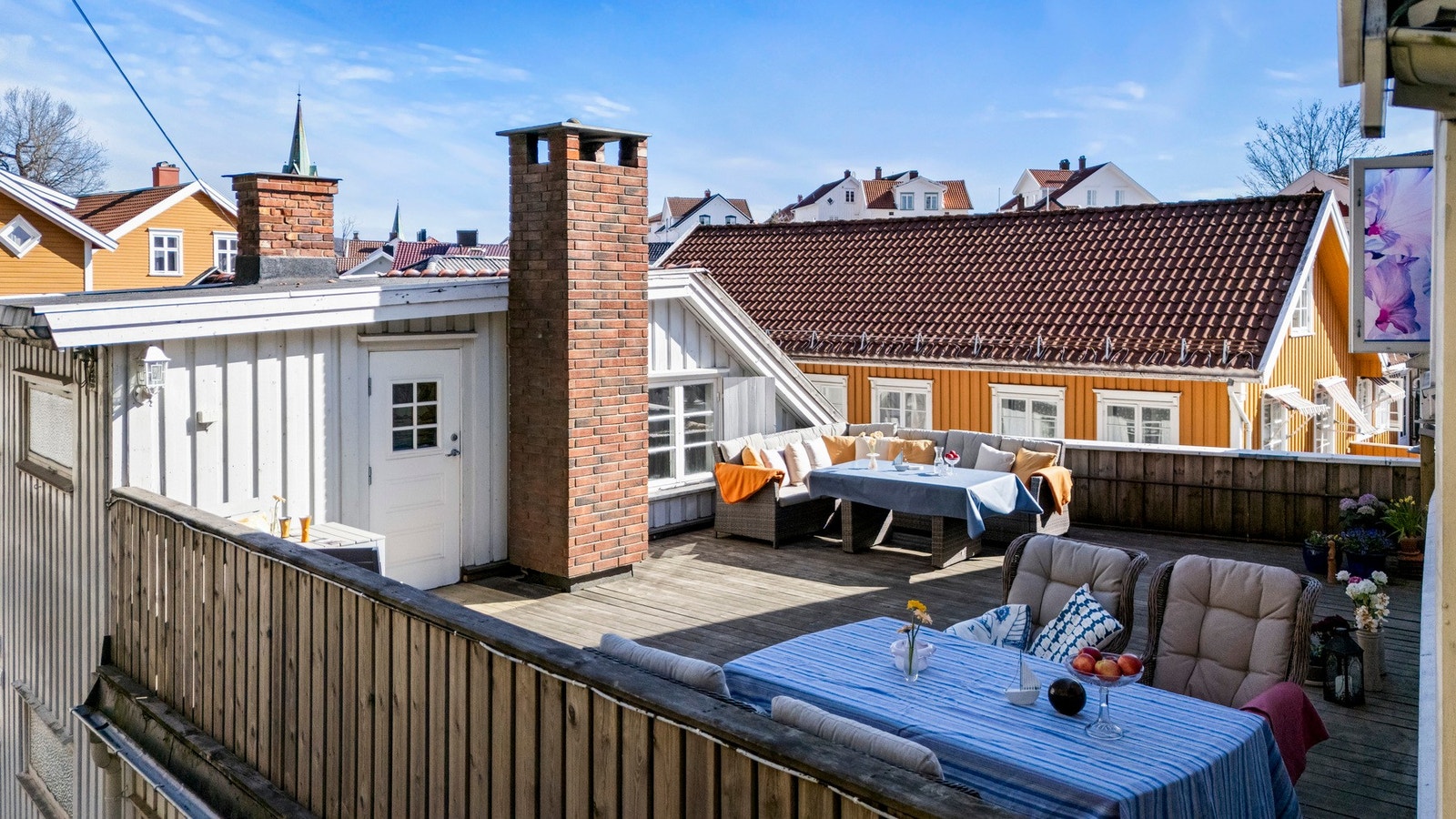 Her får du en egen takterrasse, hvor du kan samle familie og venner til hyggelig sammenkomst. Galleribilde