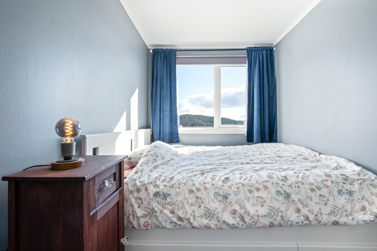 Naturlig ventilasjon via luftespalter i vinduer Galleribilde