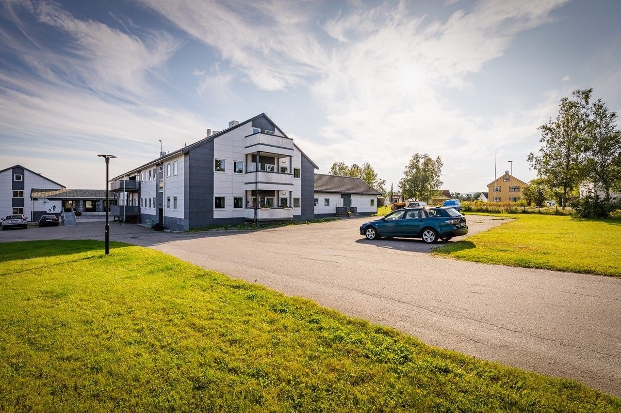 Sameiet har avfallsløsninger under bakken som gir penere og renere bomiljø. Galleribilde