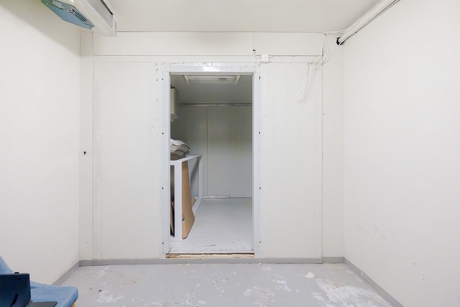 Leiligheten disponerer bod på 11 m2 i kjelleren som har adkomst fra kjelleren via hovedbygget. Galleribilde