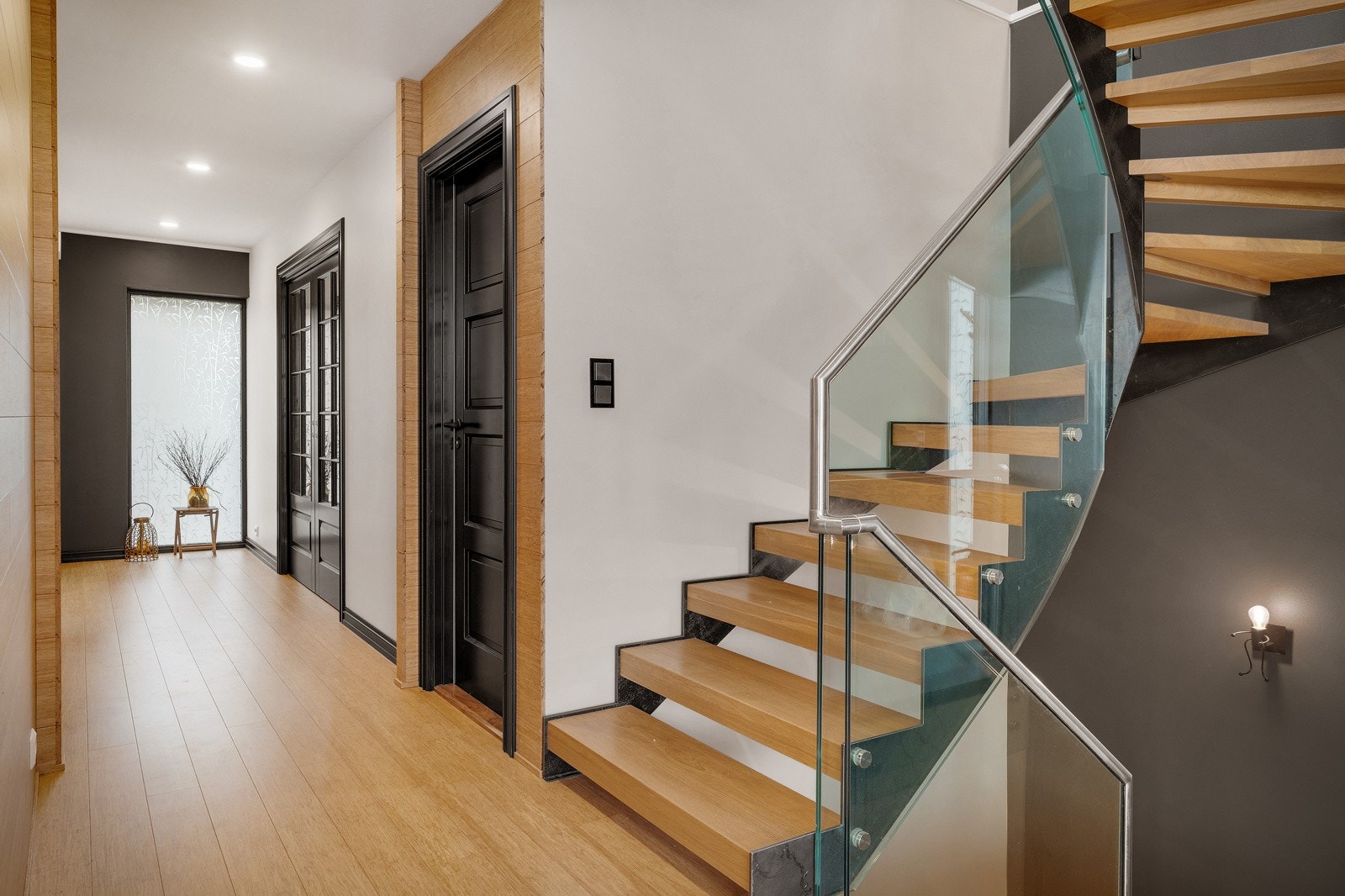 Hall mot soveromsavdelingen Galleribilde