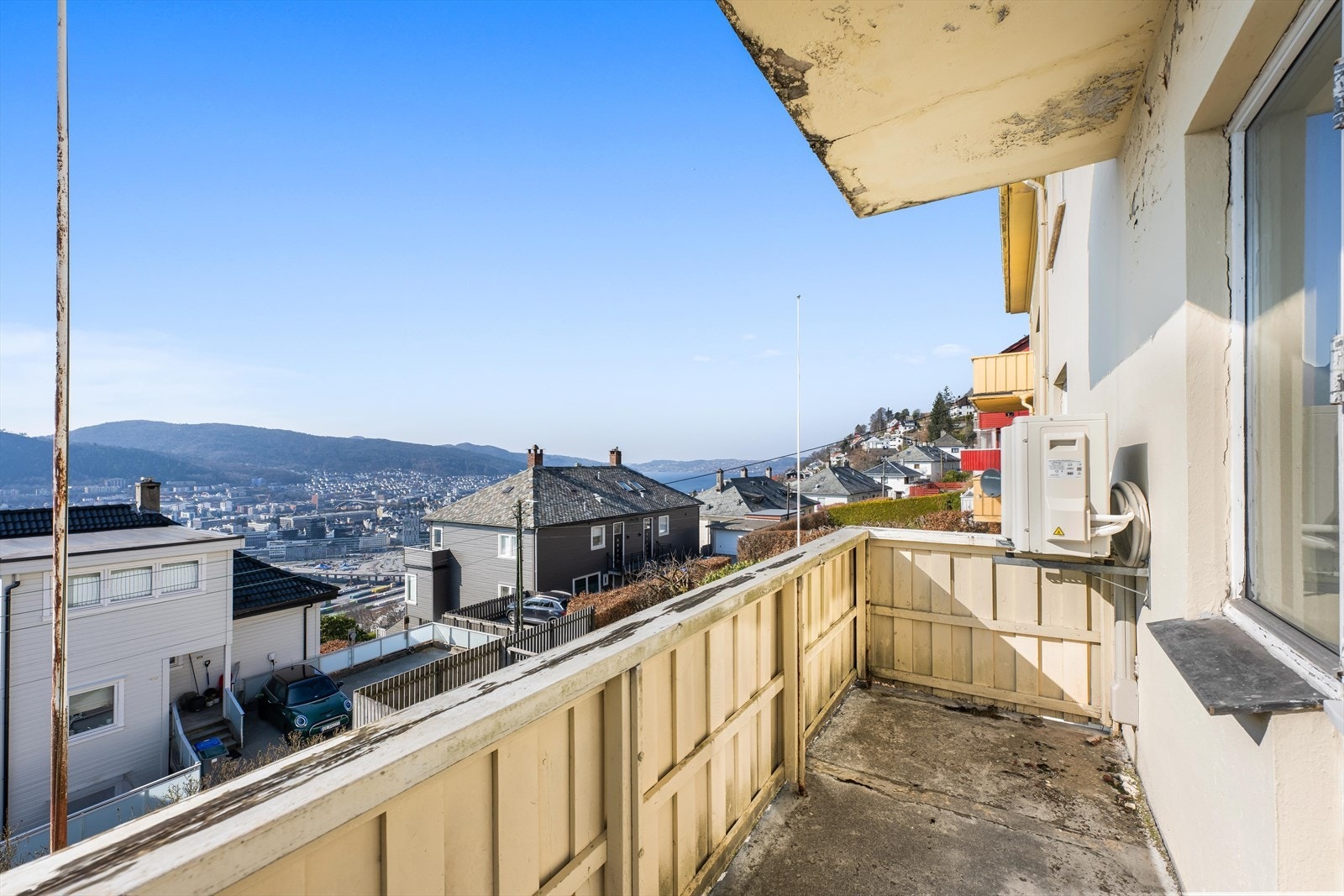 Her kan man nyte gode solforhold fra morgenen til sent på kveld. Galleribilde