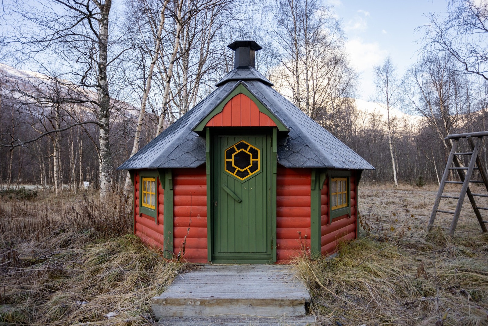 Varm og hyggelig grillhytte hvor du kan samle nære og kjære. Galleribilde