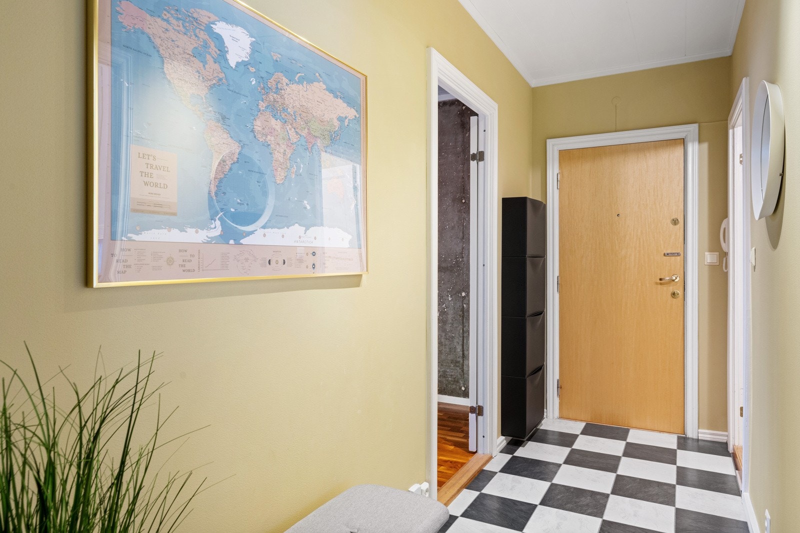 Entrèen som ønsker deg velkommen inn. Galleribilde