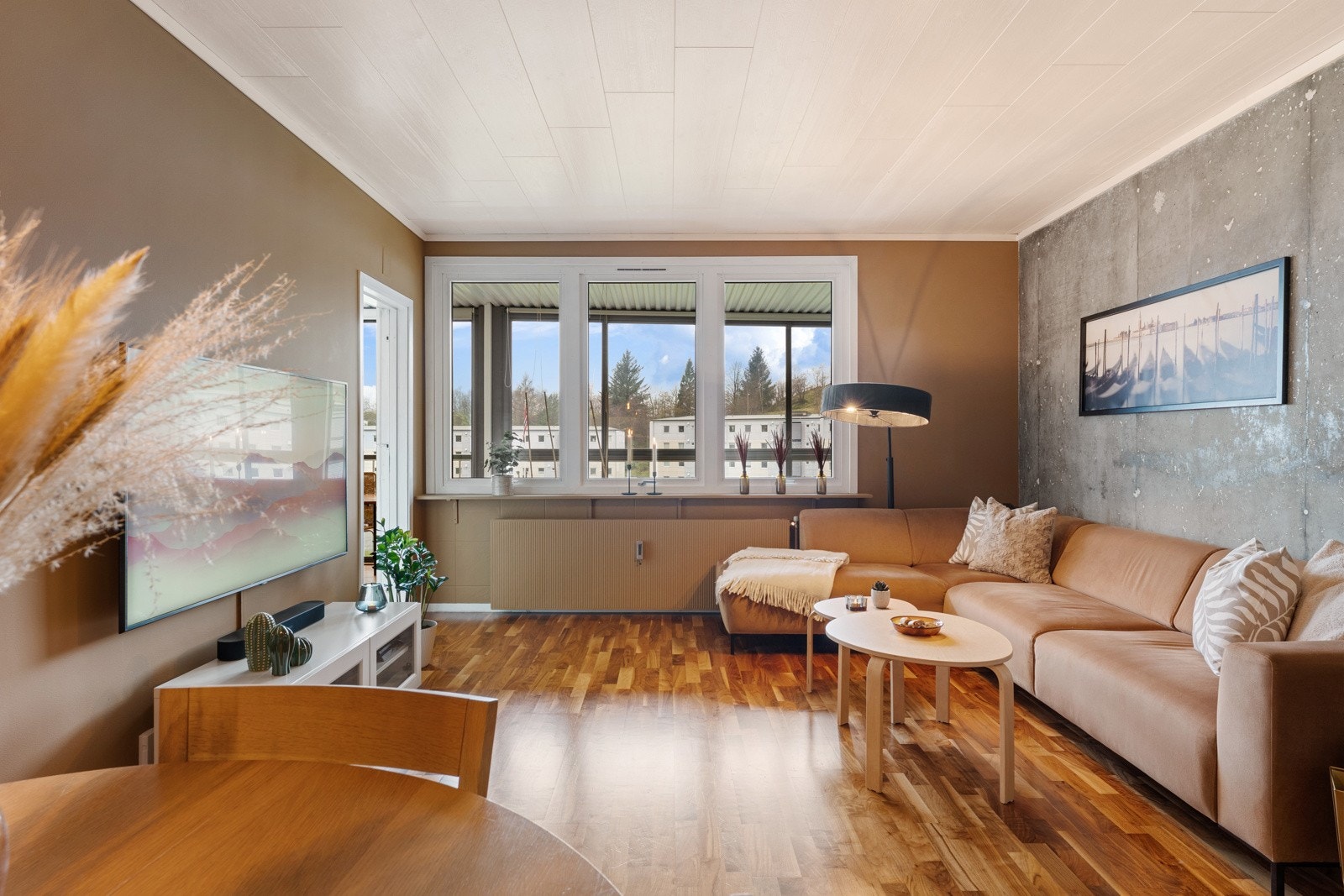 Velkommen til Gerhard Grans vei 3, presentert av Mona Larsen ved Privatmegleren Syd. Galleribilde