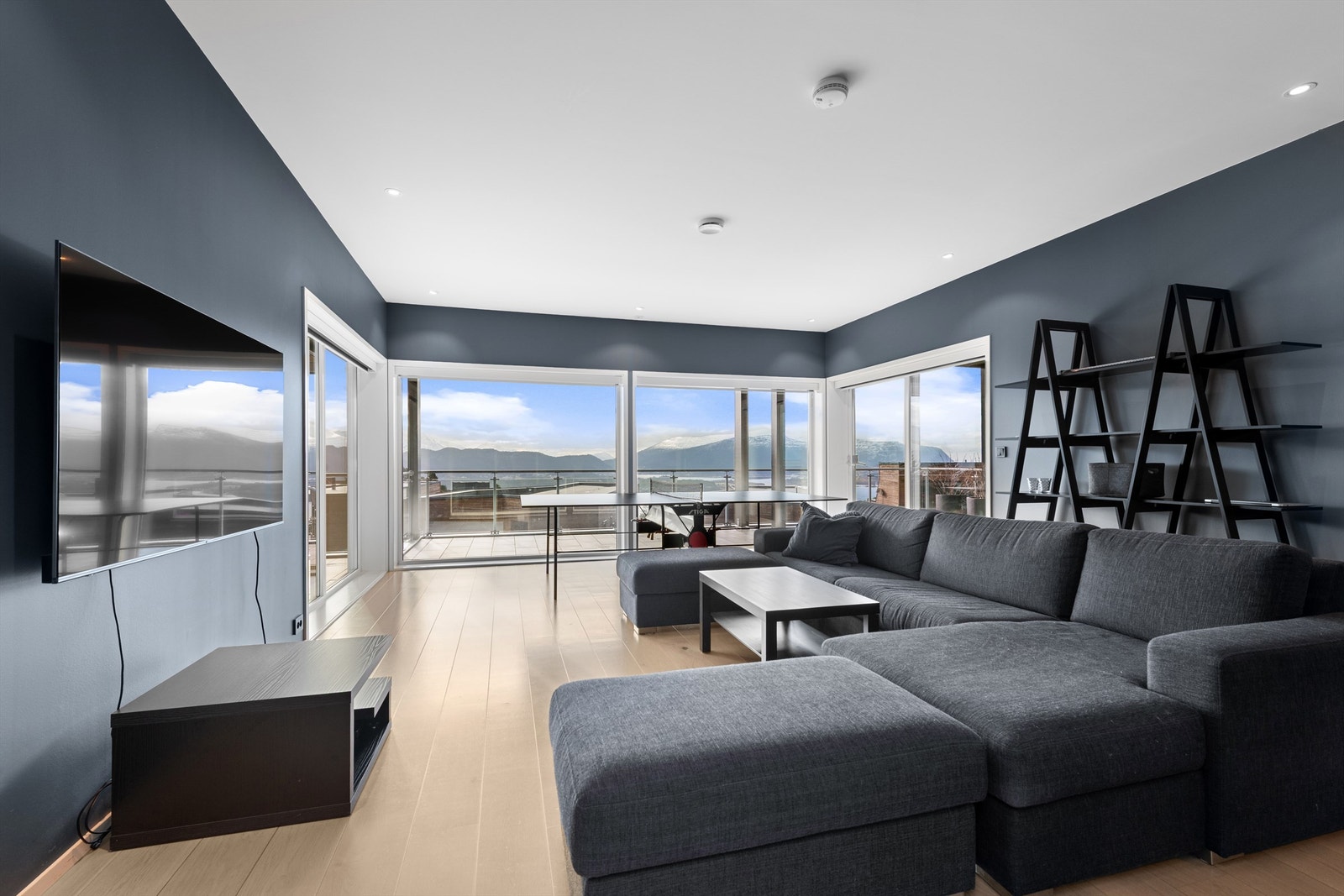 Stue i 1. etasje Galleribilde