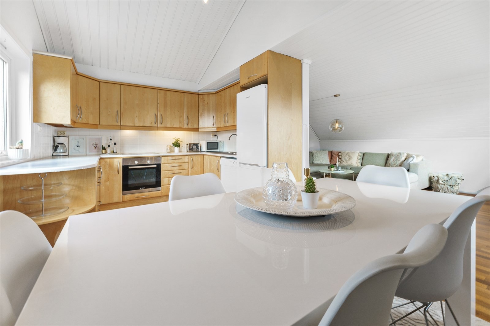 Mot kjøkken Galleribilde