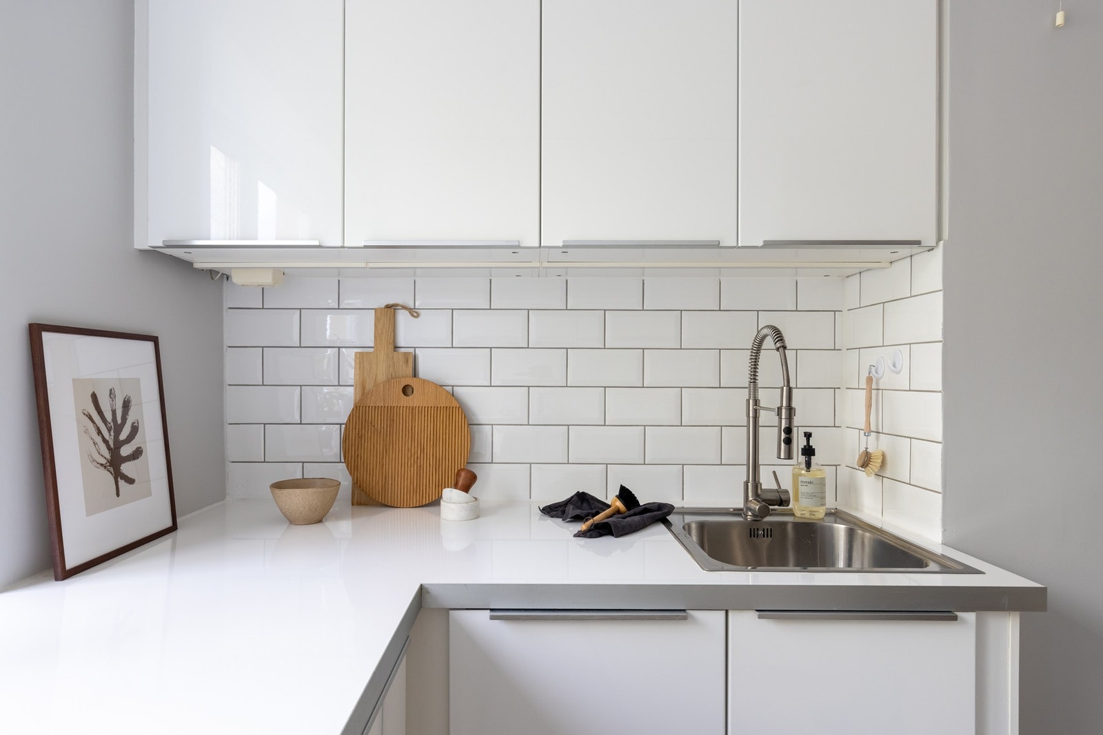 Alle hvitevarer medfølger, i tillegg til frittstående kjøleskap som ikke er i boligen under visning. Galleribilde