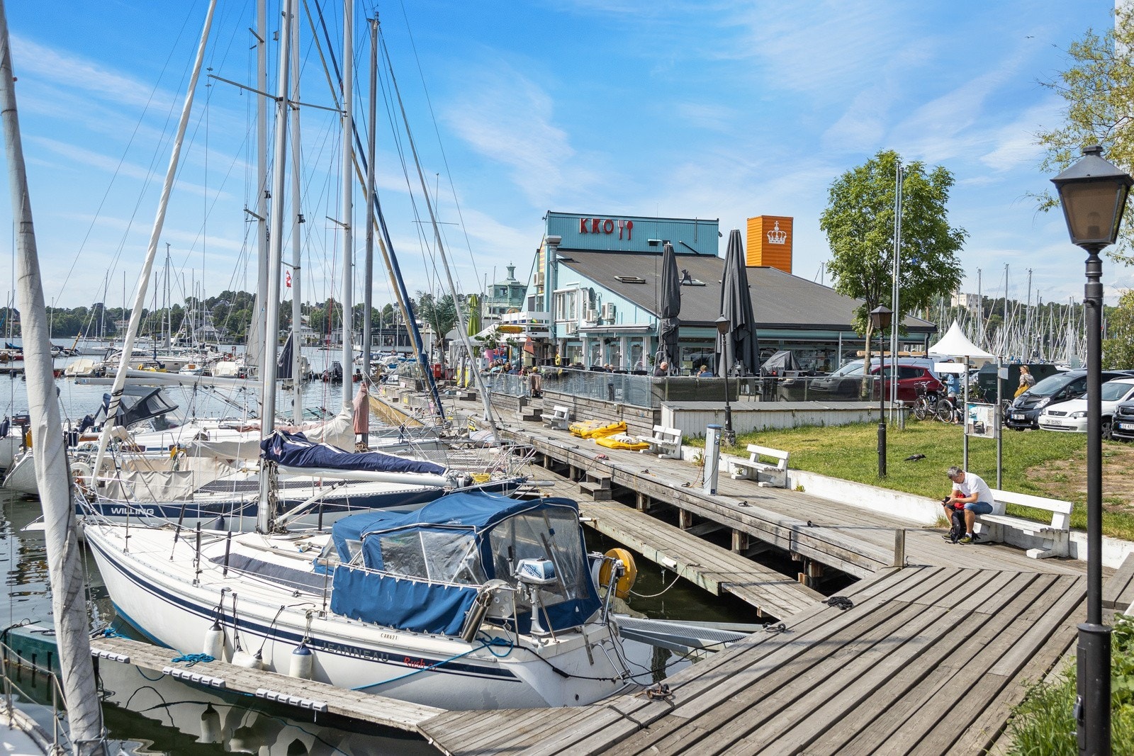 Frognerstranda Kro og Kongen Marina langs Frognerkilen. Galleribilde