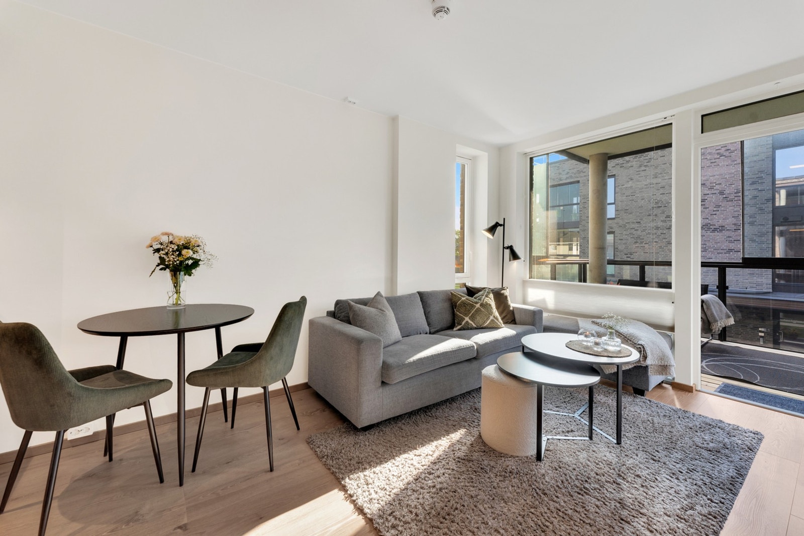 Leiligheten er oppvarmet med vannbåren gulvvarme slik at strømforbruket i leiligheten er minimal Galleribilde