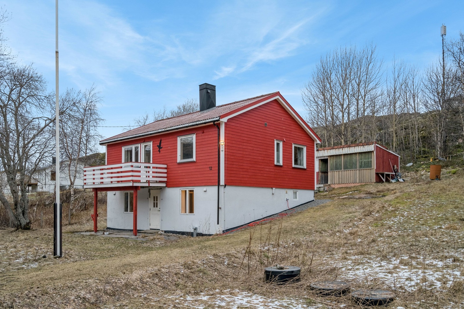 Velkommen til denne flotte eneboligen i naturskjønne Nordskot! Galleribilde