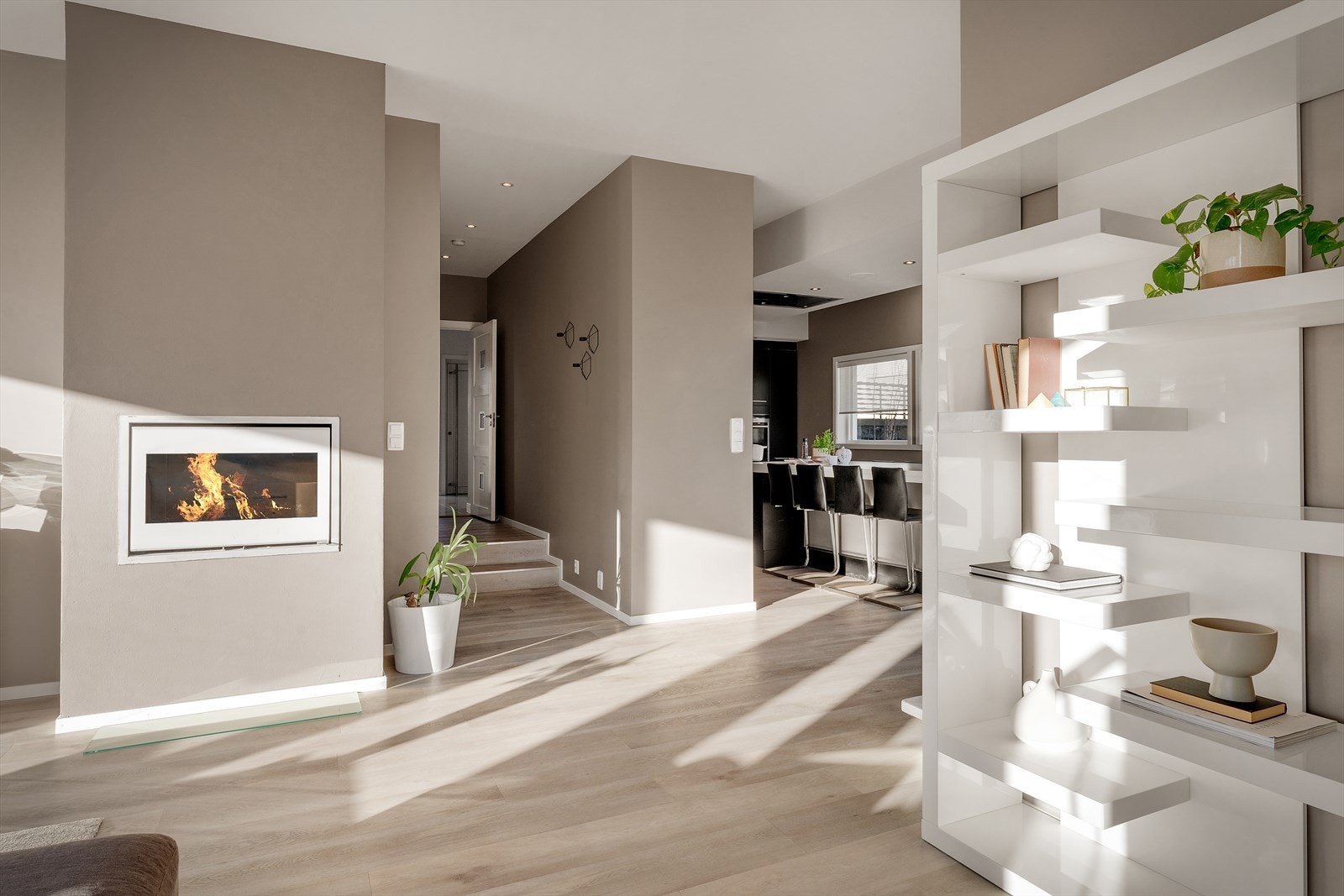 Stilig peis Galleribilde