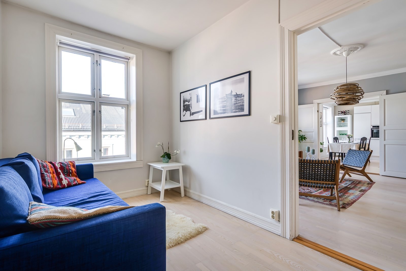 Soverom 3 er innredet med samme type garderobeskap som hovedsoverommet som gir et gjennomført preg. Galleribilde