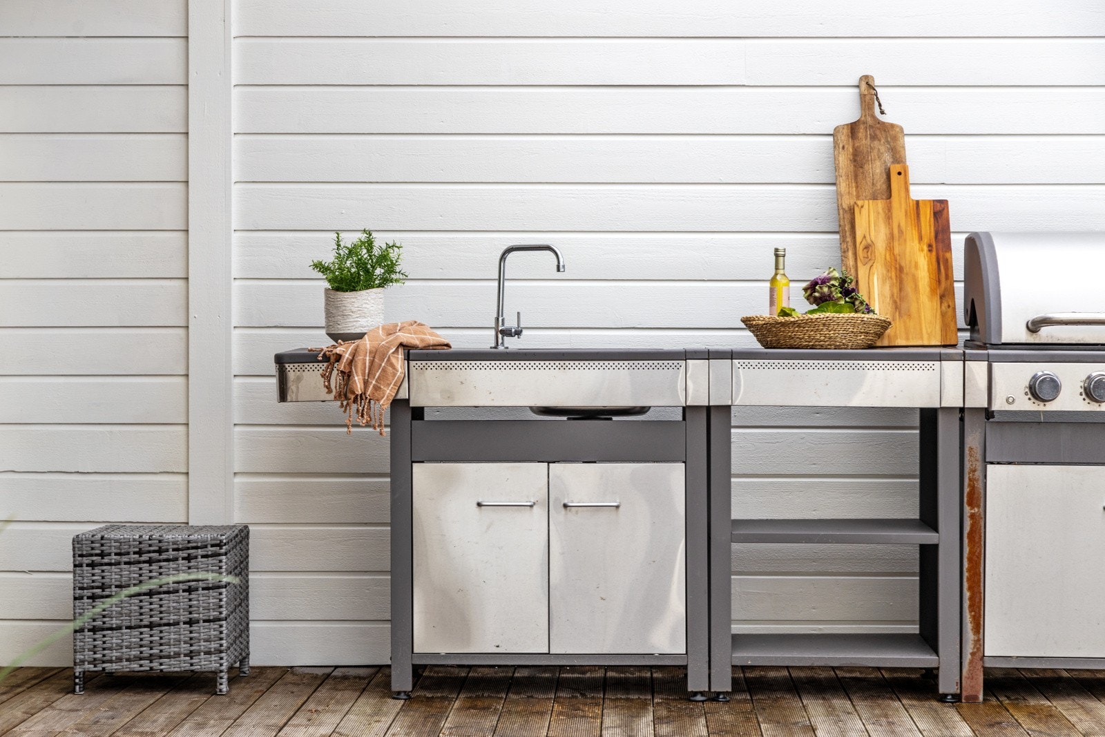 God plass til å bygge ditt drømme utekjøkken. Galleribilde