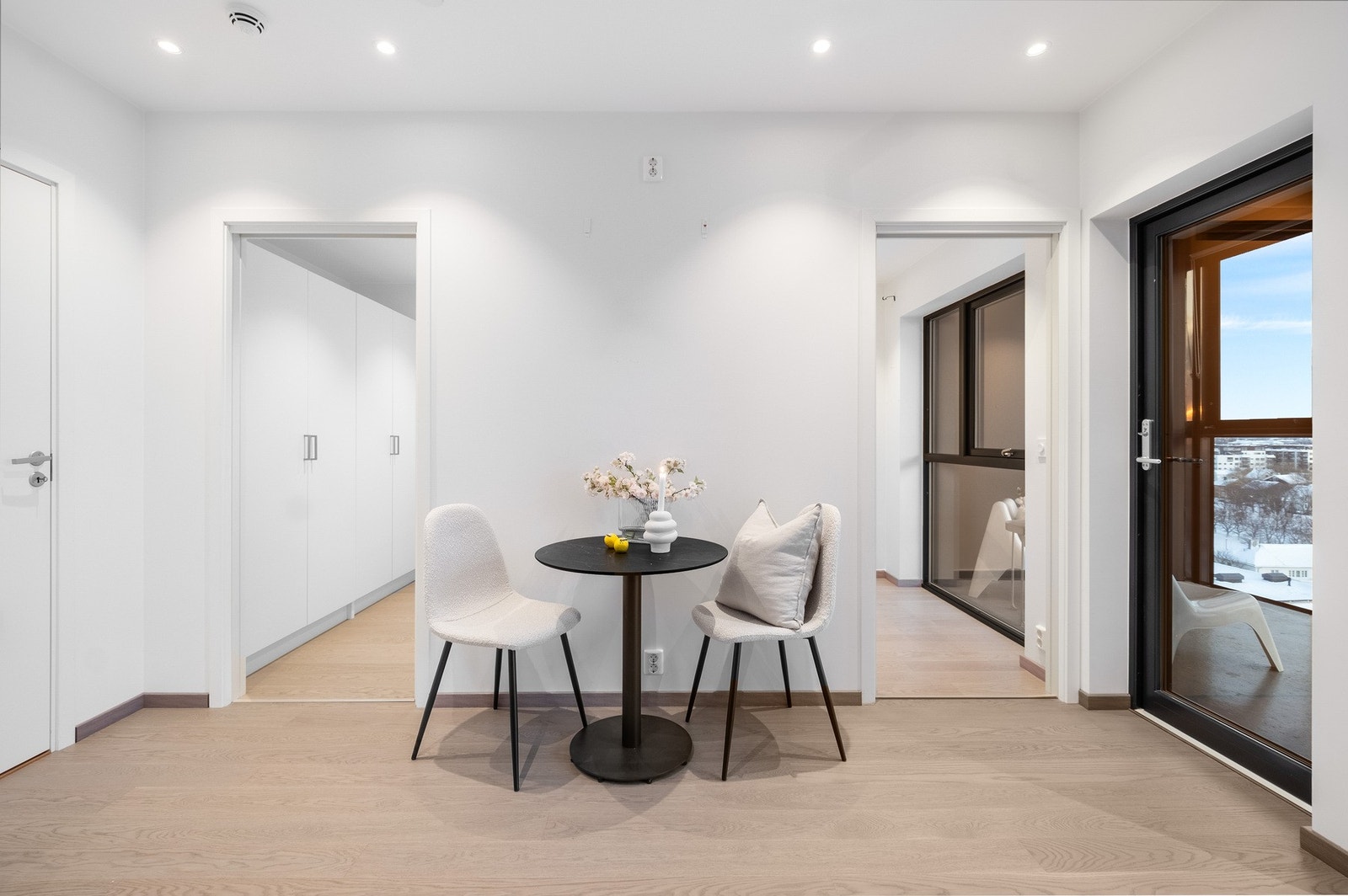 Naturlig sone for å etablere spisegruppe. Galleribilde