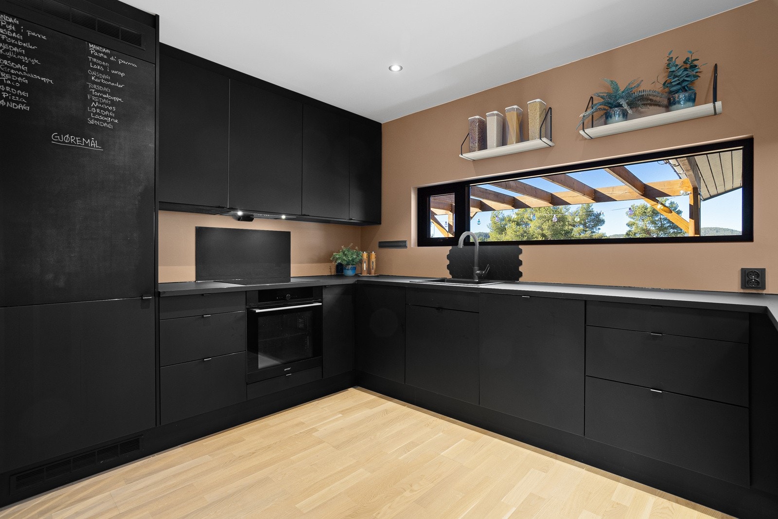 Kjøkkeninnredning fra Systemkjøkken (2019/2020). Galleribilde