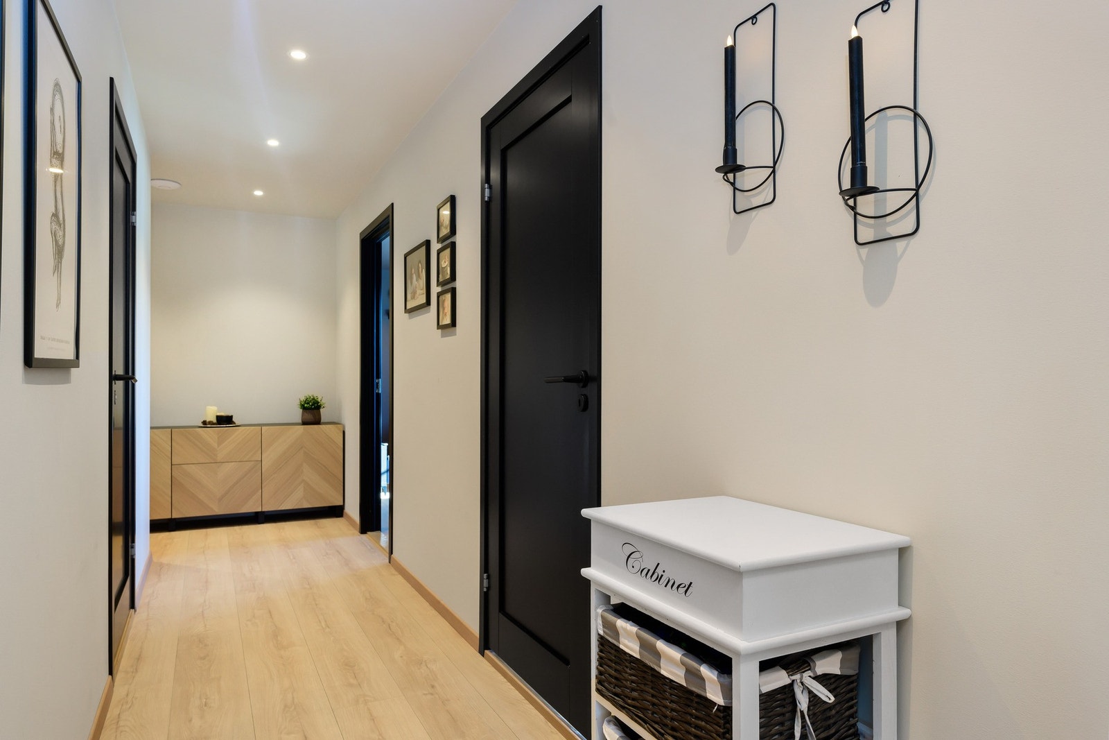 Videre inn kommer en til boligens soverom. Galleribilde