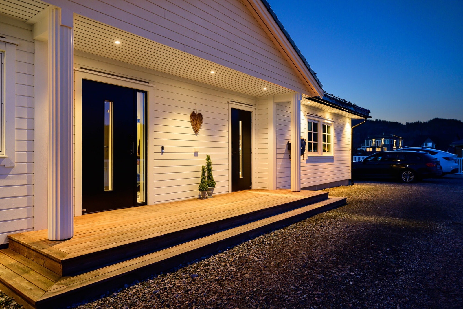 Inngangsparti, med inngang til både entré og vaskerom. Galleribilde