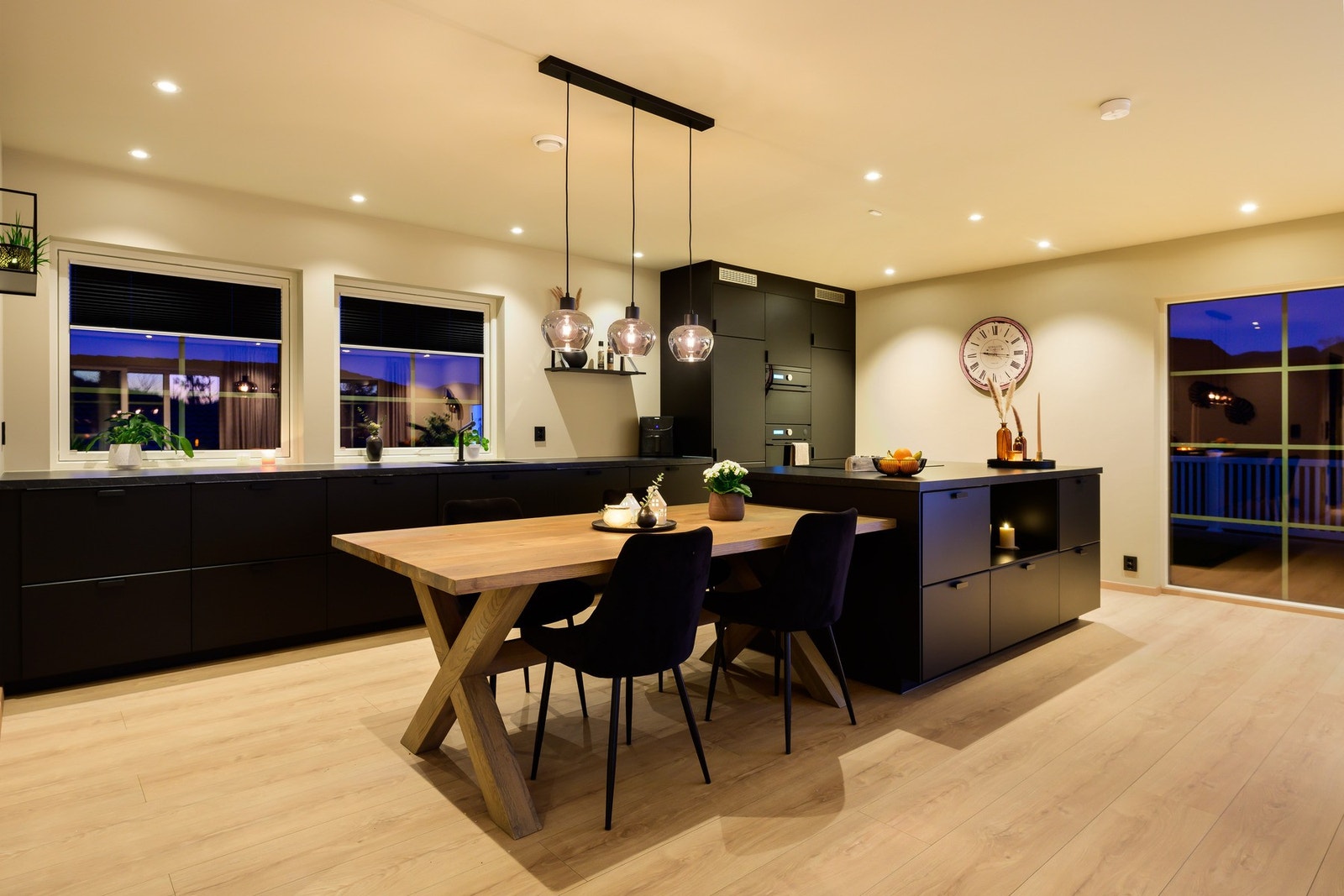 Praktisk kjøkkenøy. Galleribilde