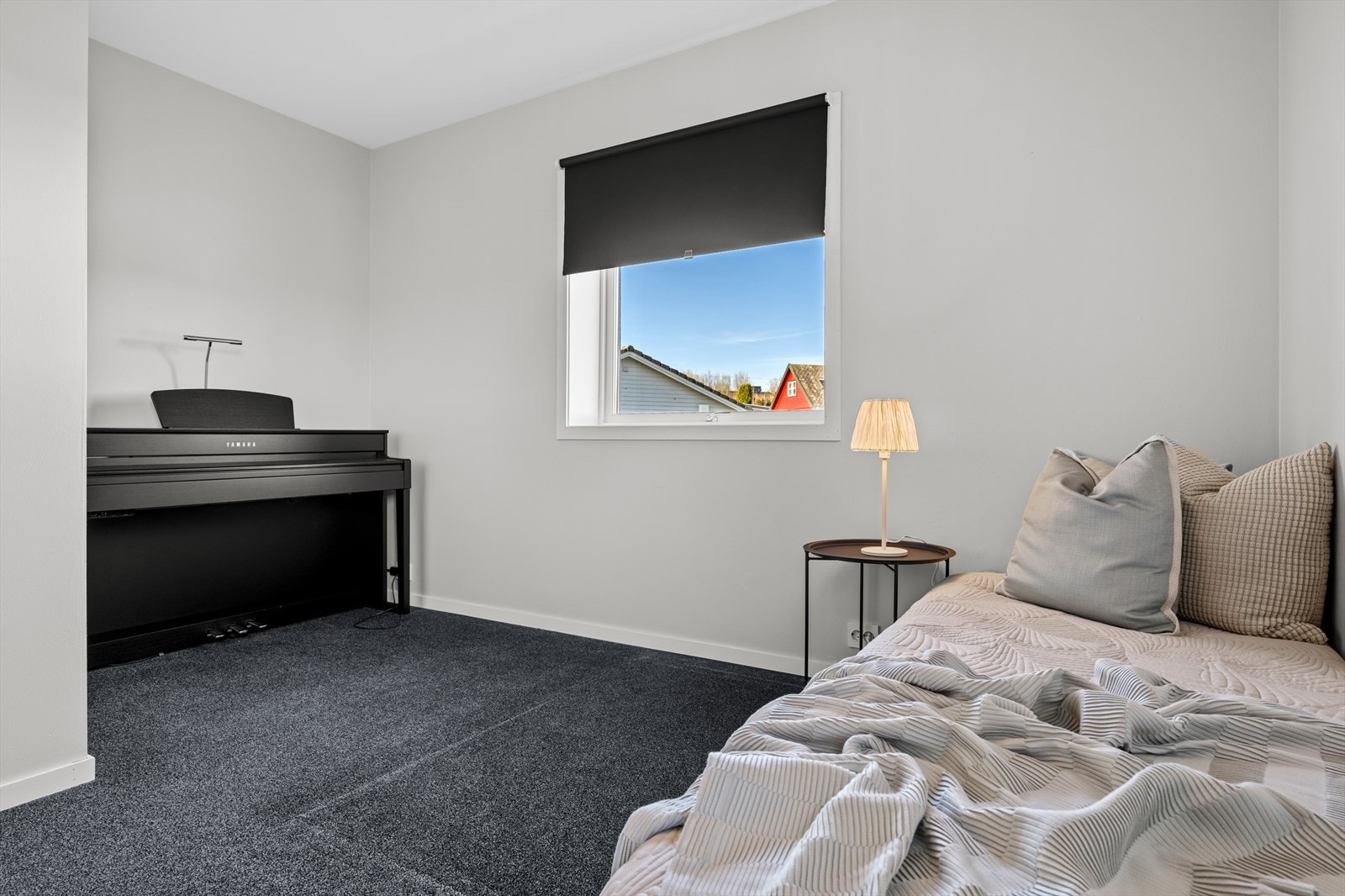 2etg Soverom3 02 Galleribilde