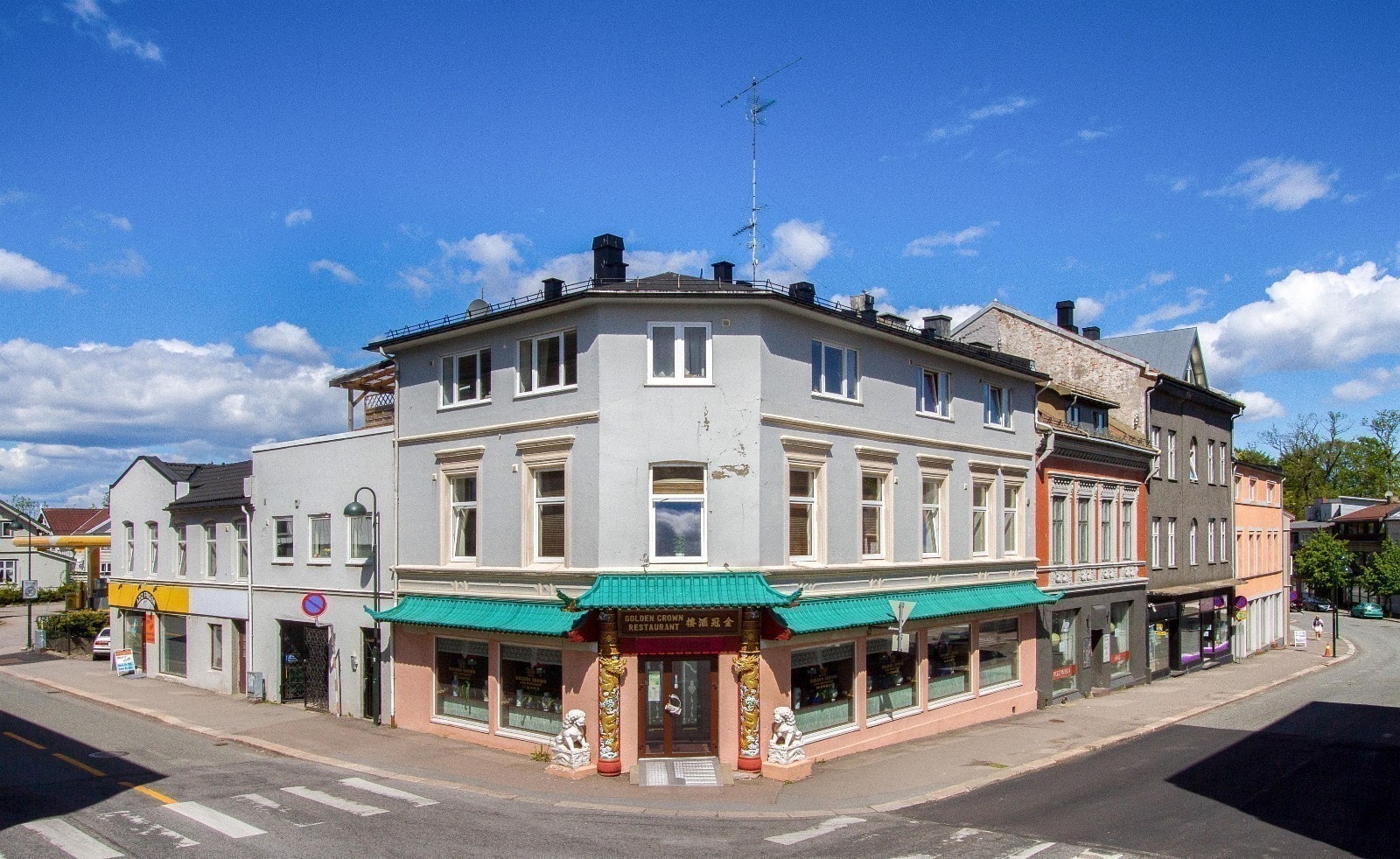 Storgata 17, Horten. Leiligheten ligger over Golden Crown. Galleribilde