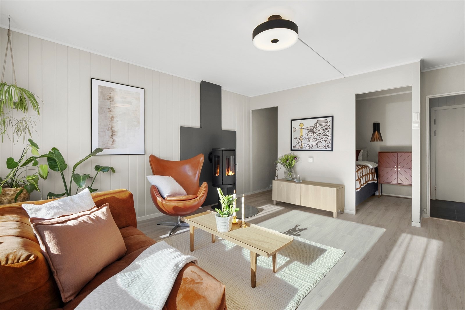 Her sett mot den superfine sovealkoven med to innganger. Galleribilde