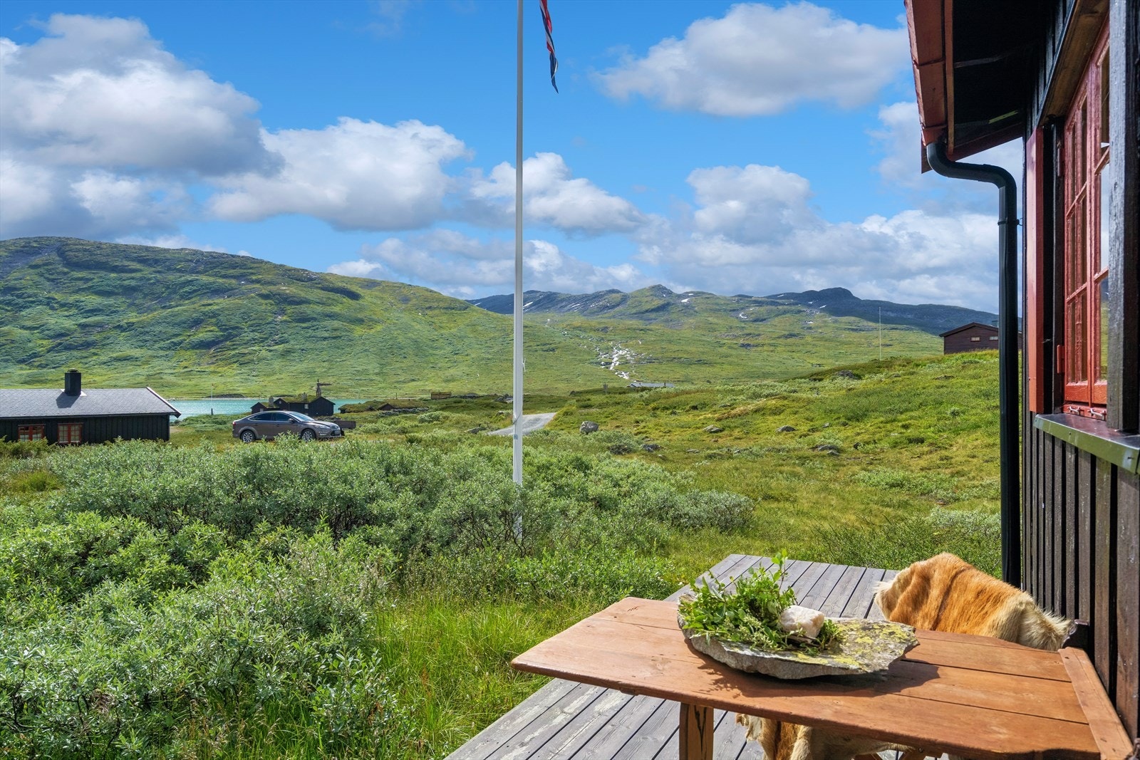 Snaufjellet er balsam for sjelen, og her er mulighetene mange for både korte og lengre turer! Galleribilde