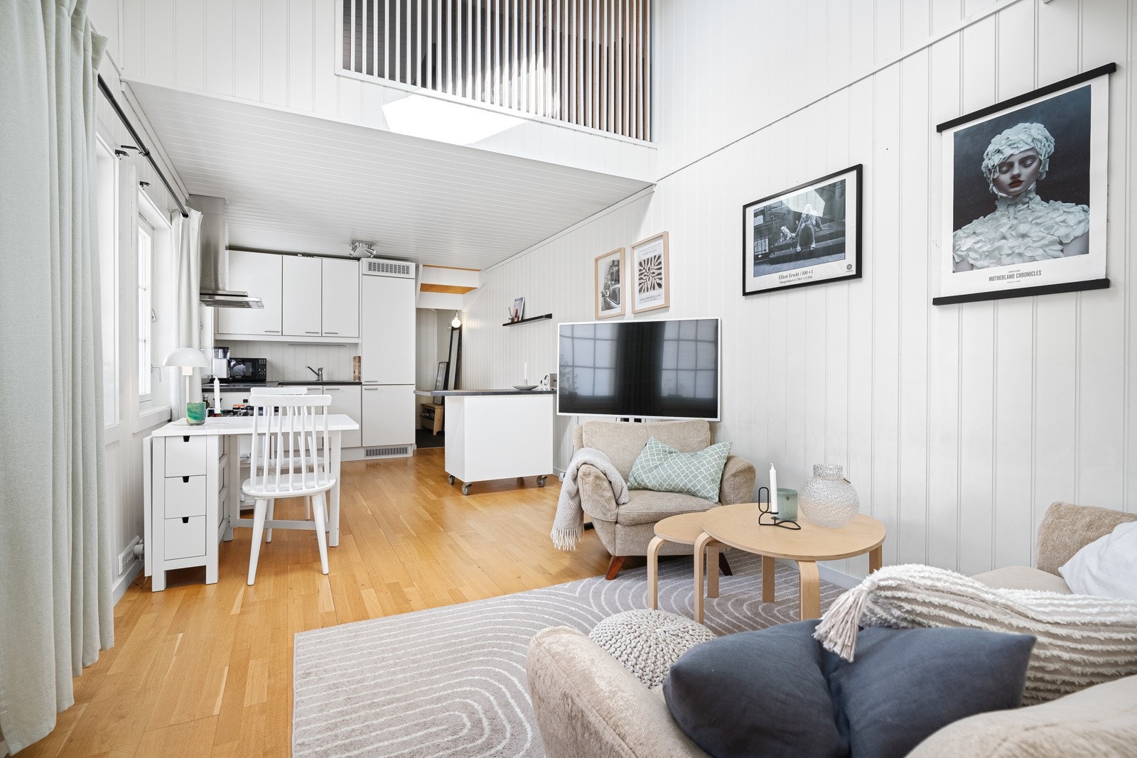 Leilighet stor - stue med hems Galleribilde