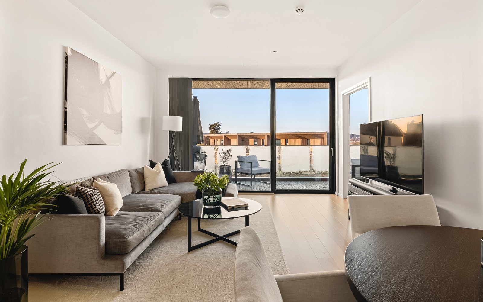 Amalie Bakken v/Privatmegleren har gleden av å presentere Sundts veg 85! Galleribilde