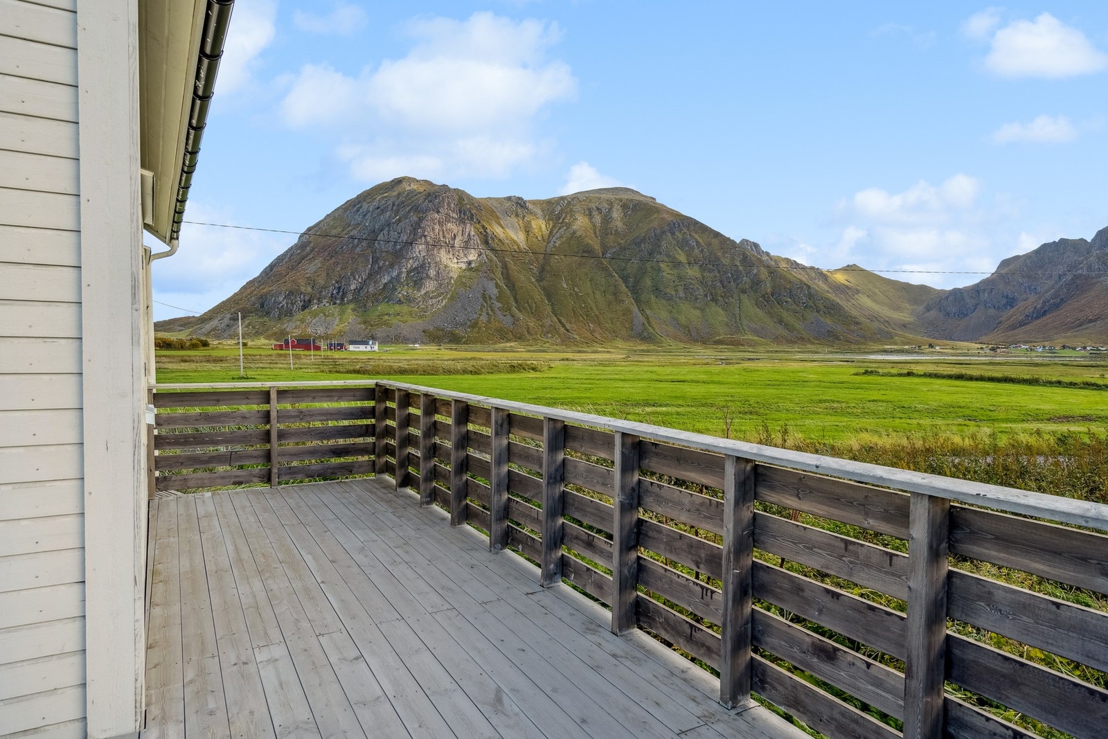 Flott utsikt til de vakre omgivelsene. Galleribilde