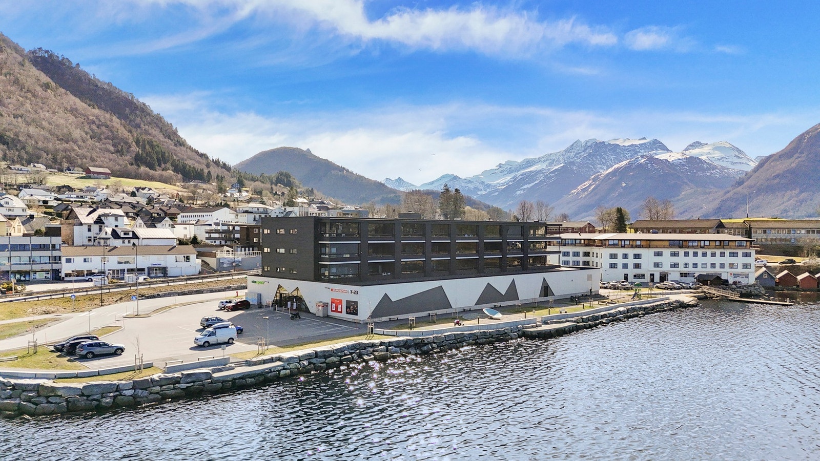 Fasade. Galleribilde