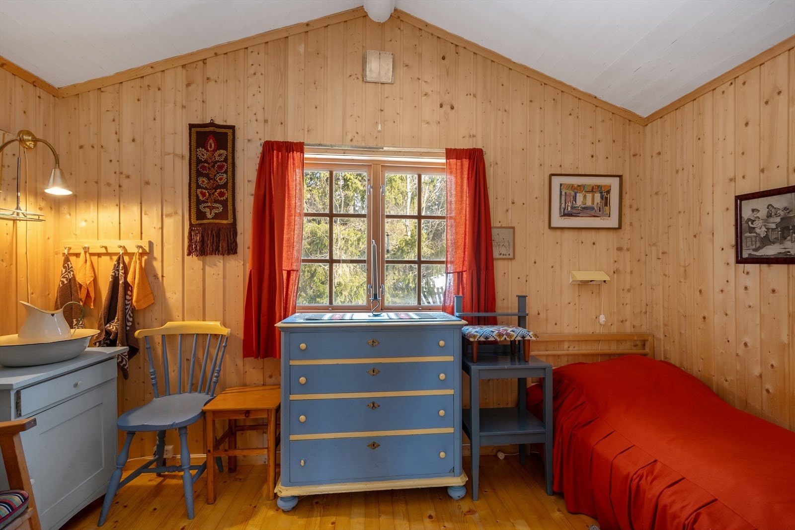 Soverom i annekset. Galleribilde