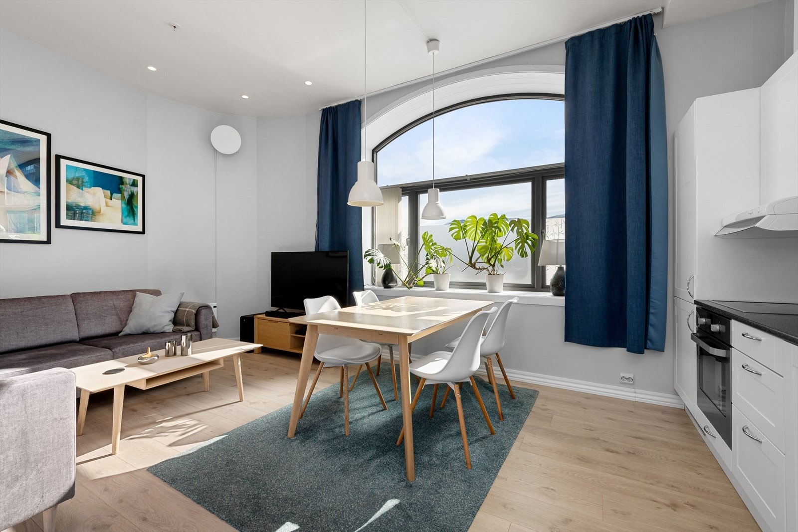 Velkommen til Øvre Strandgate 2 - presentert av Arild Berentzen for Eiendomsmegler Vest! Galleribilde
