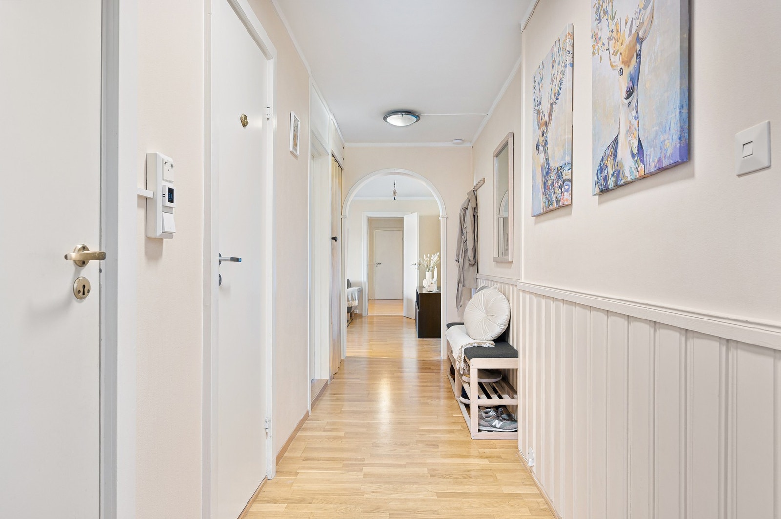 Gang sett mot stue og soveromsgang. Galleribilde