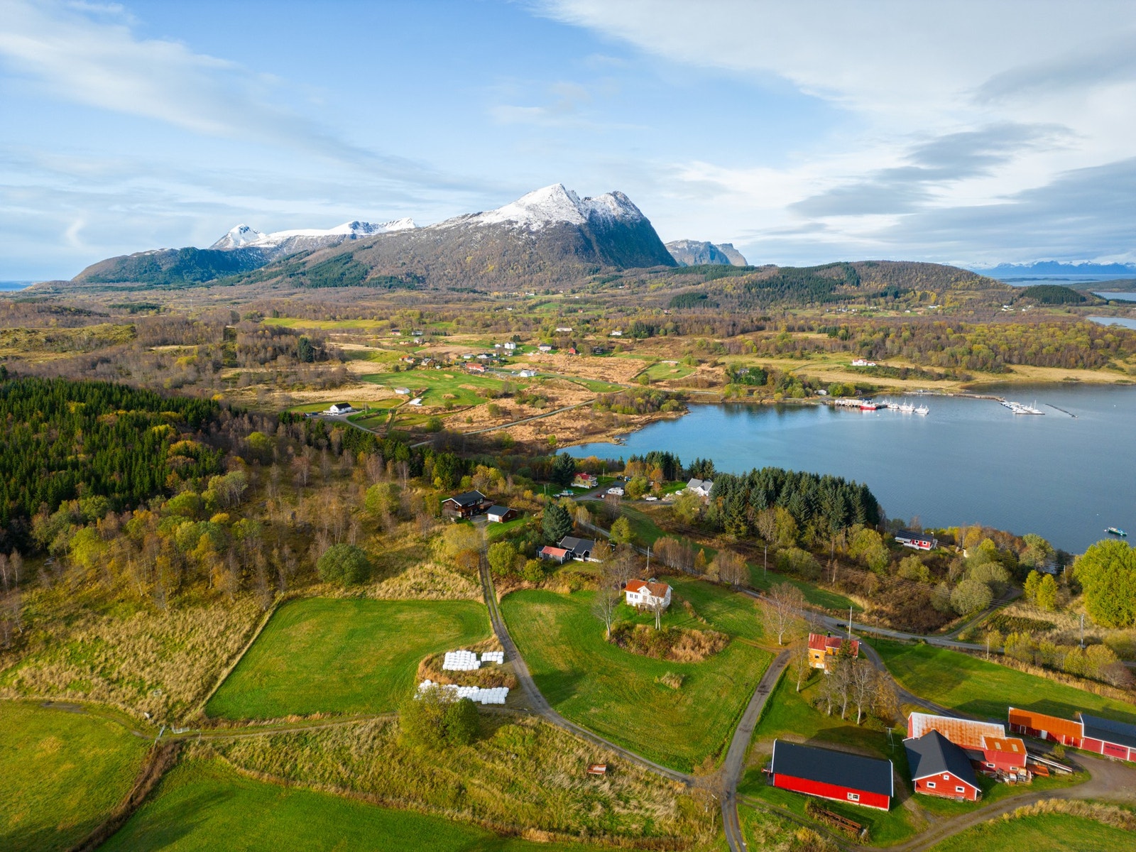 Med den byr på skjønne, naturlige omgivelser. Galleribilde