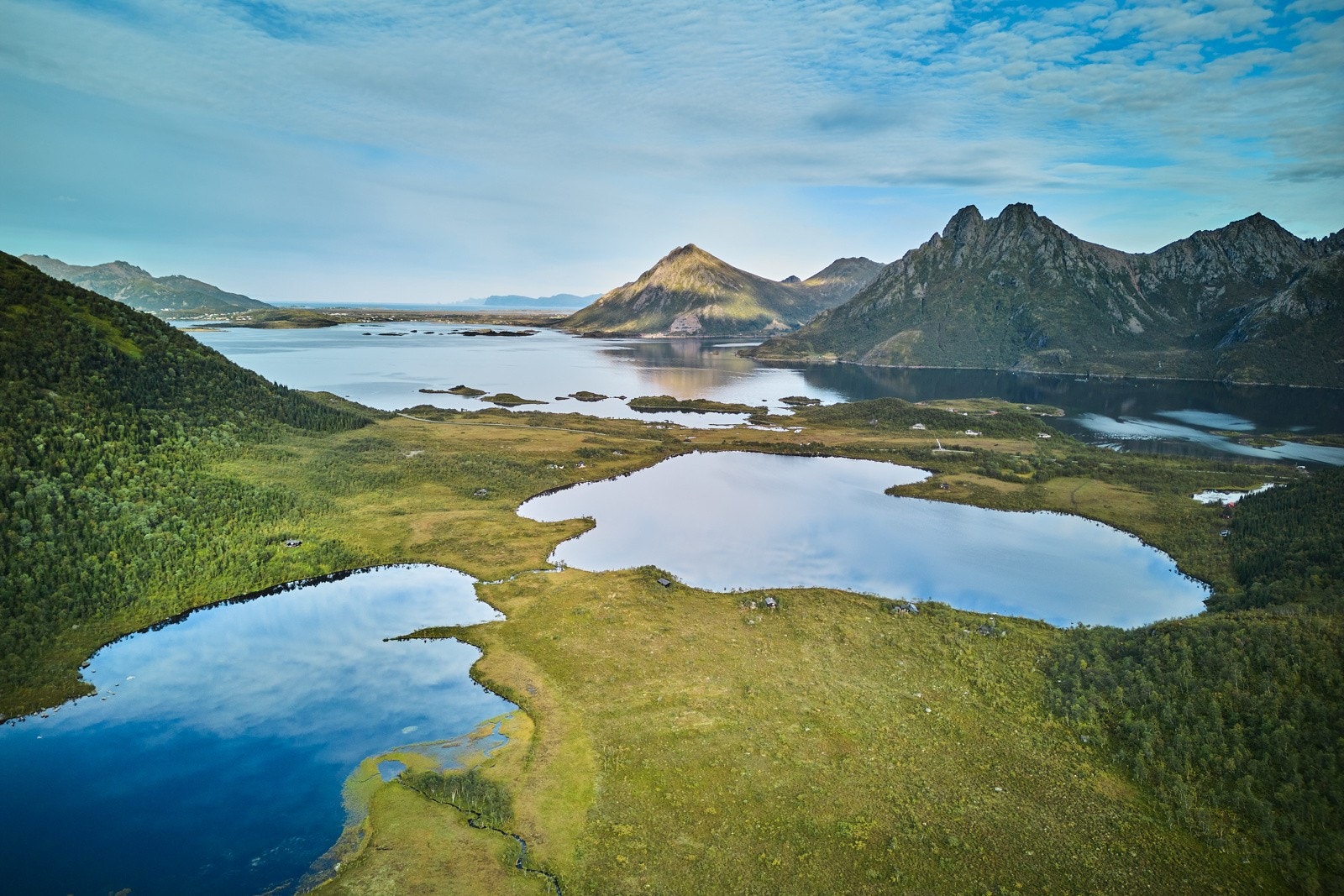 Området er ett godt utgangspunkt for friluftsliv og turer i skog og fjell, både sommer og vinter. Galleribilde