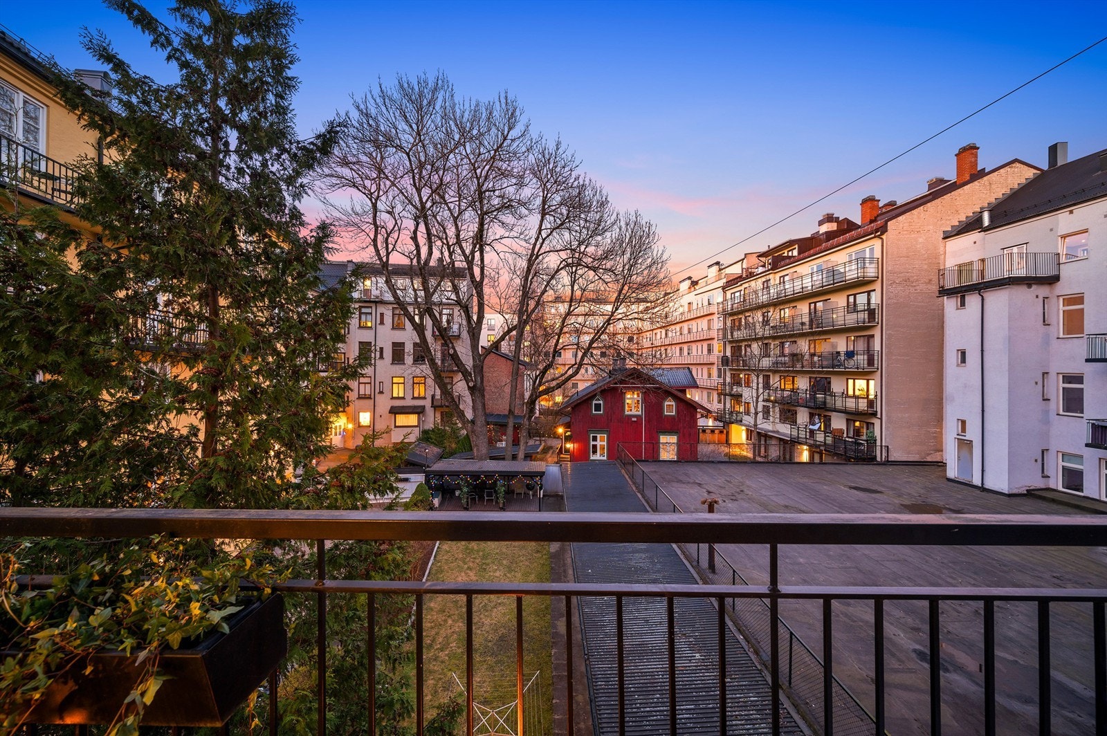 God avstand til naboer og lite innsyn. Galleribilde