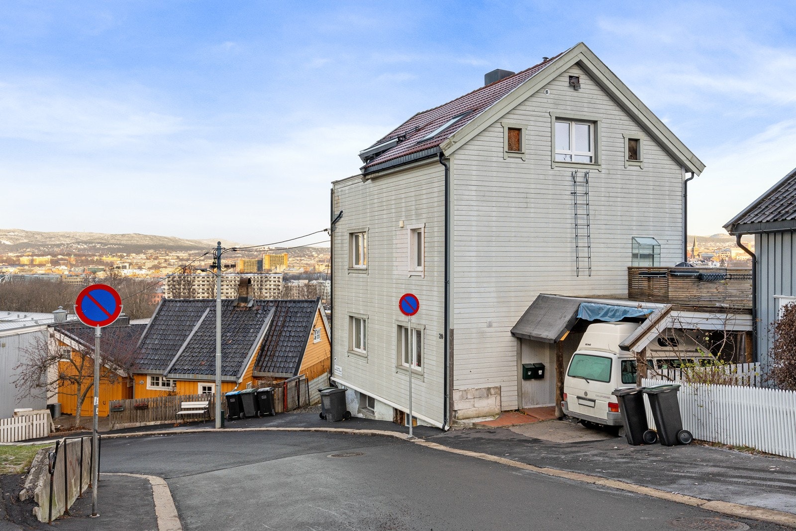 Ekebergveien 20 har en populær beliggenhet i Ekebergskrenten. Galleribilde