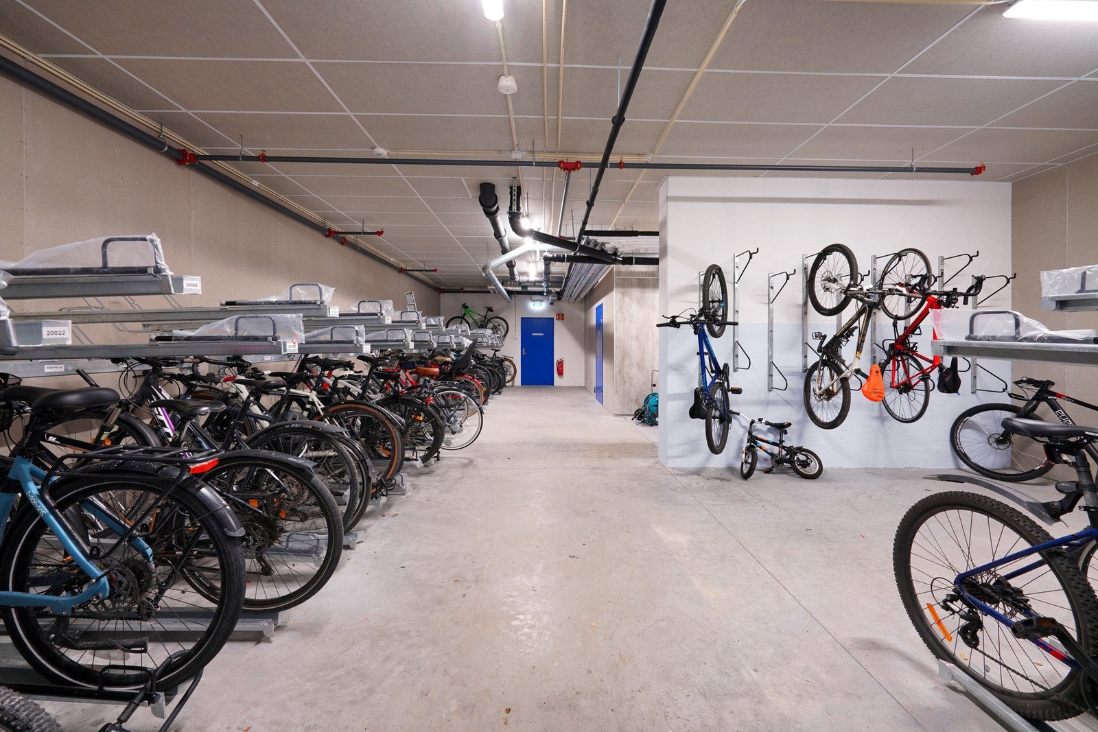 Flotte fellesareal i sameiet kan skilte med bl.a. god sykkelparkering med innendørs sykkelvaskeplass. Galleribilde