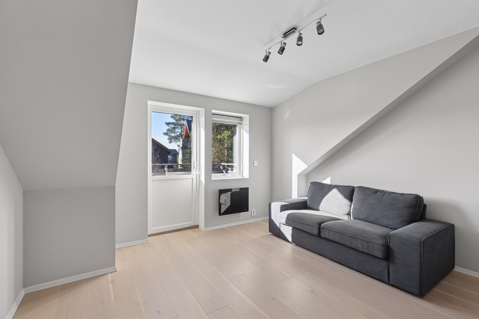 Praktisk loftstue med ekstra spillerom for familien. Galleribilde