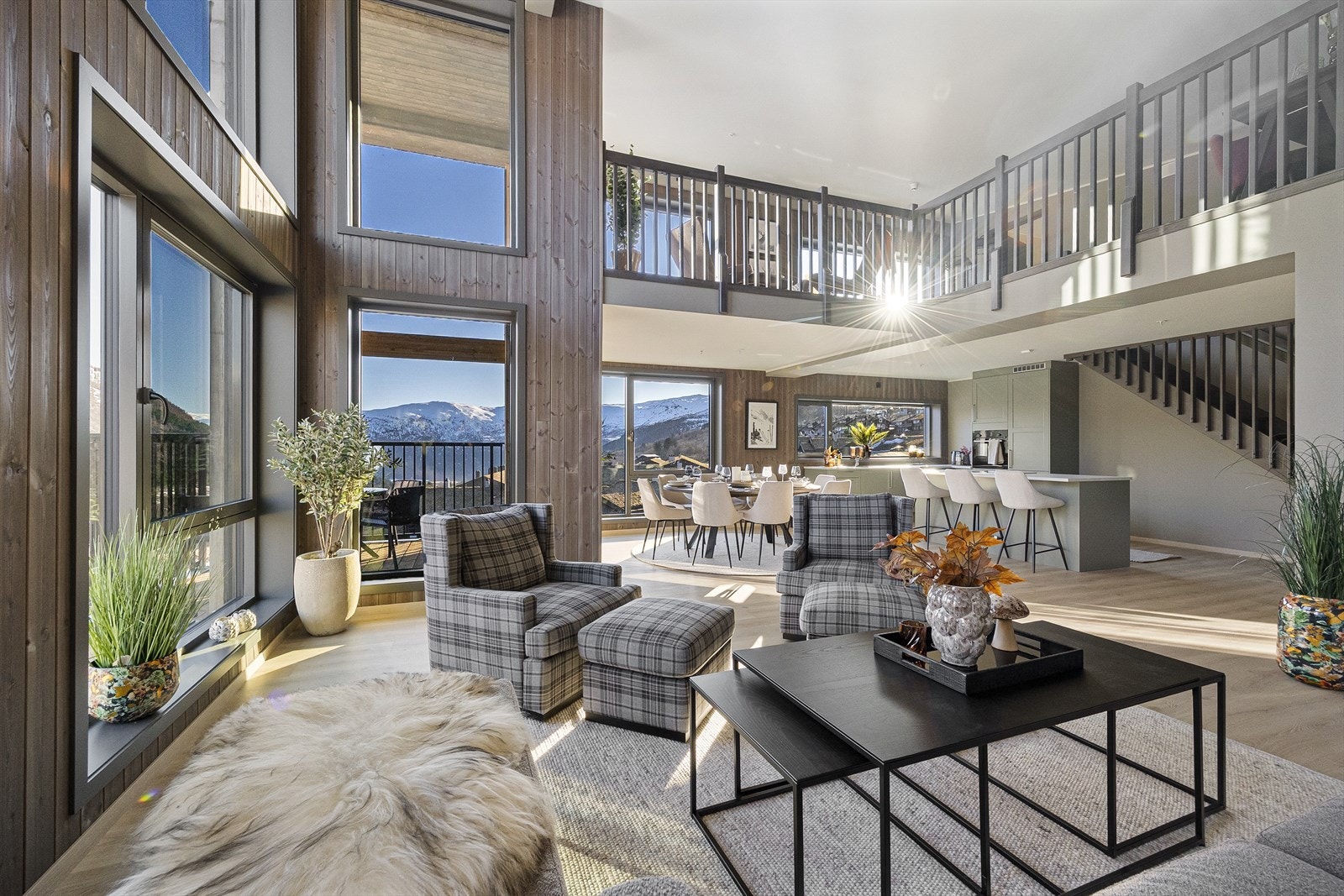 Velkommen til en majestetisk penthouseleilighet i nyoppførte Sendo! Presentert Eiendomsmegler Vest ved Tina Elise Beisland. Galleribilde