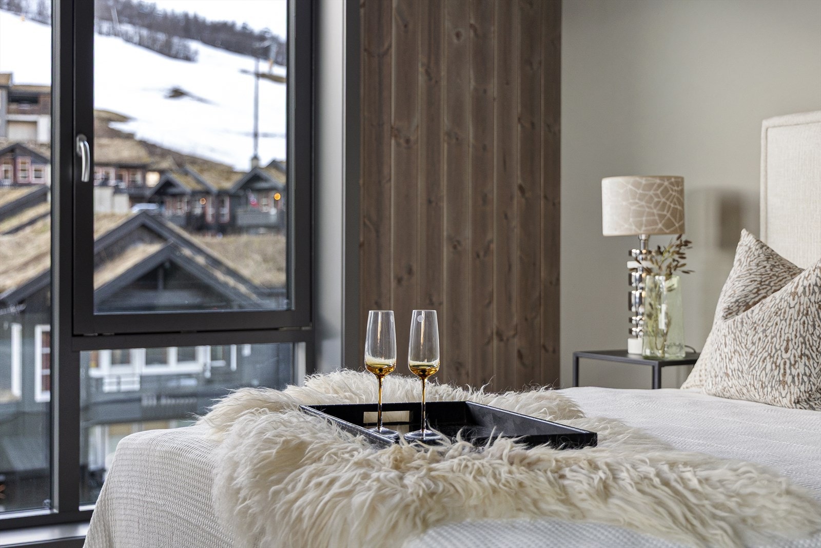 Dette rommet kan enkelt brukes til stue, kontor eller hva enn man skulle ønske seg på fjellet! Galleribilde