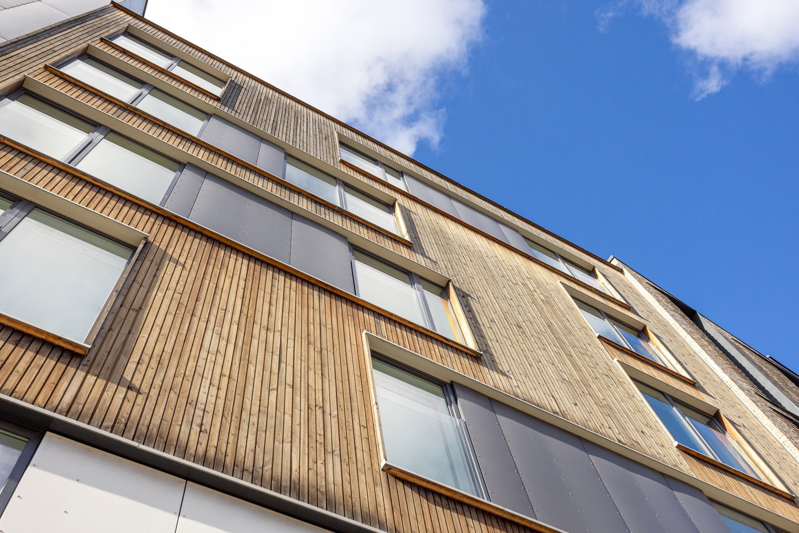 Et attraktivt og spennende bygg i urbane omgivelser på Grønland. Galleribilde